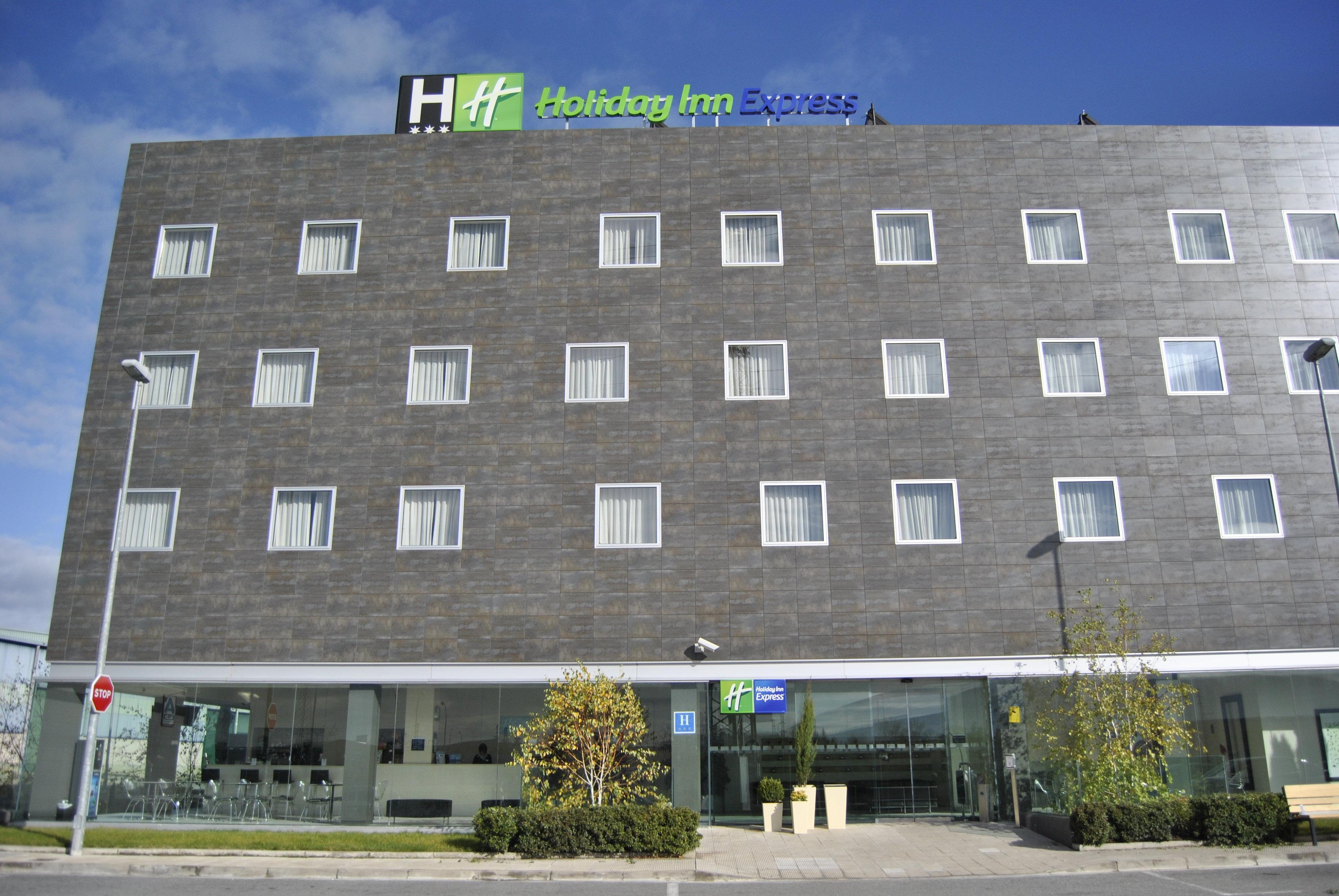 Holiday Inn Express Pamplona By Ihg Mutilva Baja Zewnętrze zdjęcie