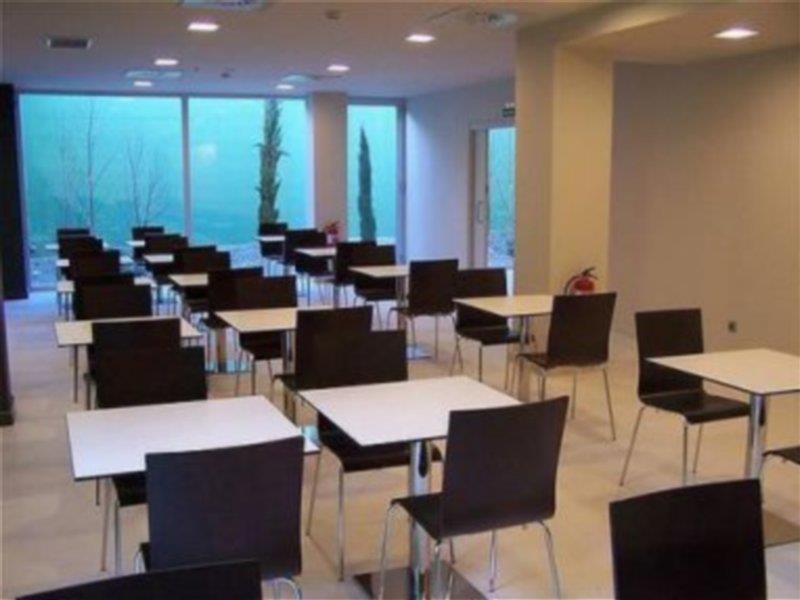 Holiday Inn Express Pamplona By Ihg Mutilva Baja Restauracja zdjęcie