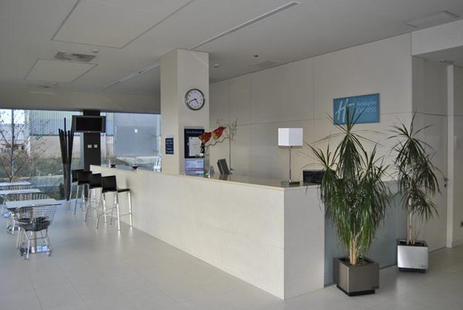 Holiday Inn Express Pamplona By Ihg Mutilva Baja Restauracja zdjęcie